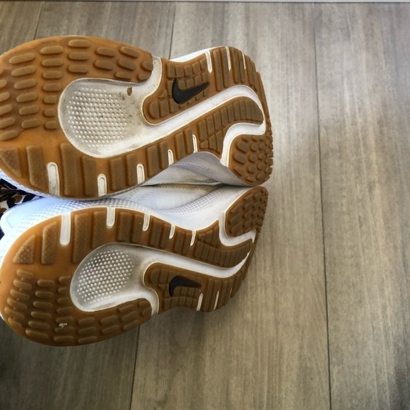 Nike React Escape Run White Leopard Sneakers 11 - Picture 8 of 9